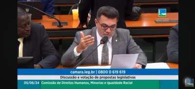 Dep Marco Feliciano vota contra audiência pública sobre fim da escala 6x1 e defende 