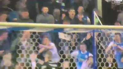 Barrow fan (great reaction)