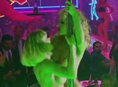 Elizabeth Berkley rubbing the plot on Rena Riffel's leg in 'Showgirls'