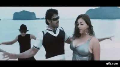 Namitha's bouncing melons ( . ) ( . ) - Guaranteed fap!