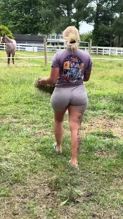 Country Girl Big Ass