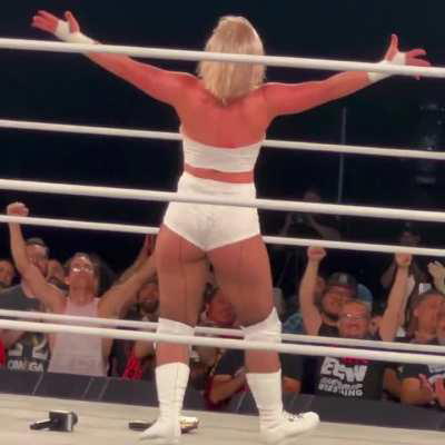 Toni Storm 