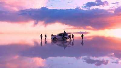 Cotton candy skies at Salar de Uyuni in Bolivia