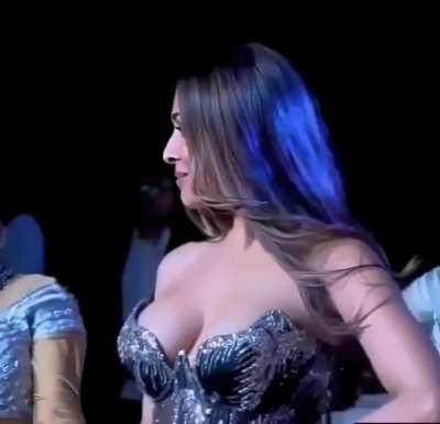 Malaika Arora Jiggle Wiggle ....