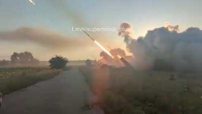 Ukrainian BM-27 &quot;Hurricane&quot; battery firing at russian positions, Zaporozhye Front ...