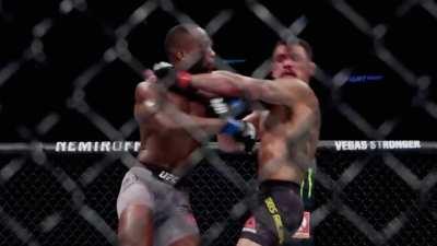 Leon Edwards loves to elbow from the clinch. Masvidal also had success against Nate Diaz with this technique