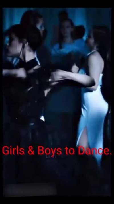 girls vs Boys to Dance