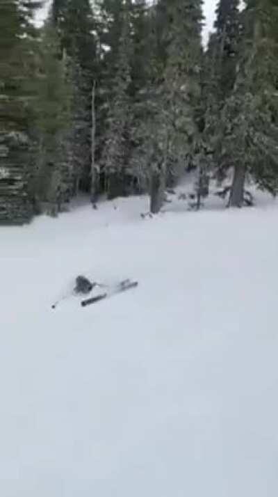 My friend crashing on skis!(Sorry fort the bad quality filmed with my moms phone)