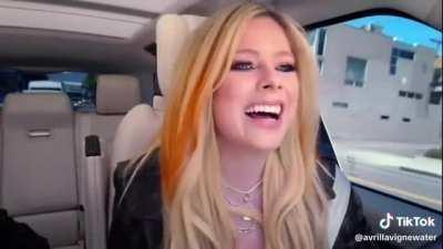 Yungblud & Avril Lavigne Sing a Shania Twain Hit for ‘Carpool Karaoke’