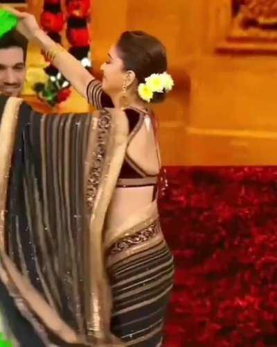 Bootylicious Madhuri dixit in backless saree 🍑🔥