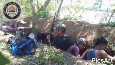 Myanmar People's Defense Force militiamen engage in ambush against Tatmadaw forces using pipe guns (10/14/2022)