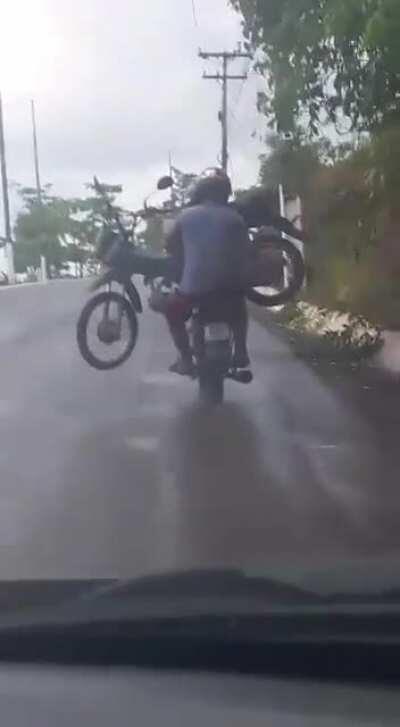 Vou levar minha moto pra passear!