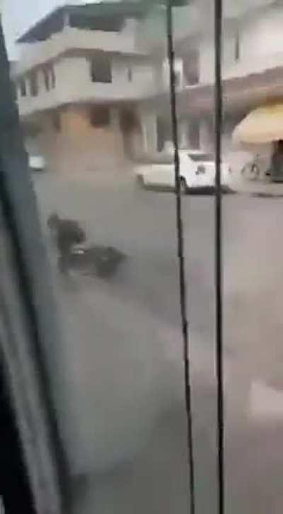 Dude falling from electric scooter