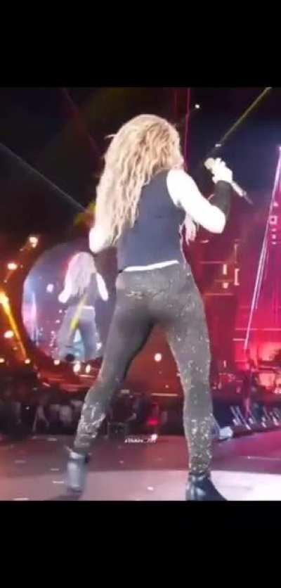 Shakira Shakira