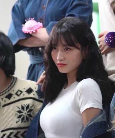 TWICE - Momo