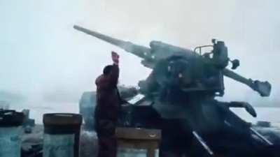 Ukrainian 2S7 203mm heavy artillery (the poor guy that have ride this beast)