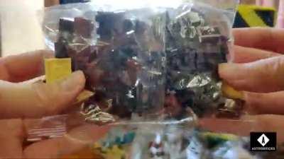 Pirates of Barracuda Bay Original Model GeJia Brand 49016 Unboxing Video