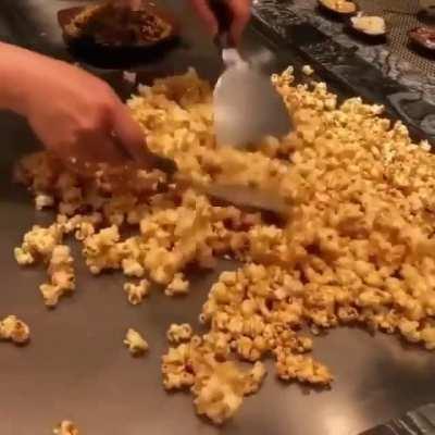 Teppanyaki Caramel Popcorn