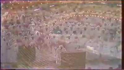 OLD Footage of Salat-ul Taraweeh at Masjid al-Haram (33 years ago)