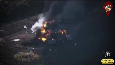 Drone strike on a Russian T-62MV tank, model 2022, with a barbecue near the village of Georgievka, Donetsk region.