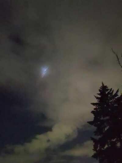 The meteor seen over Mt. Tabor