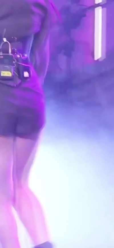 Nmixx Jiwoo Thunder Thighs