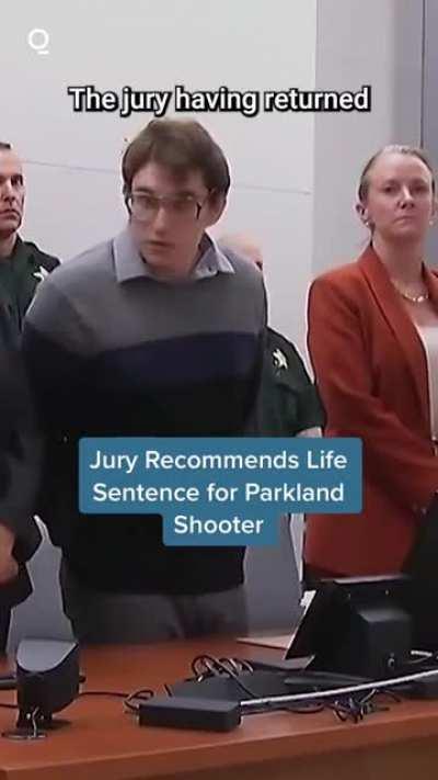 A US jury has recommended a sentencing life in prison without parole for Parkland shooter Nikolas Cruz who murdered 17 people in 2018. They came to the decision after 7 hours of deliberation. The official sentencing is expected to take place on Nov.