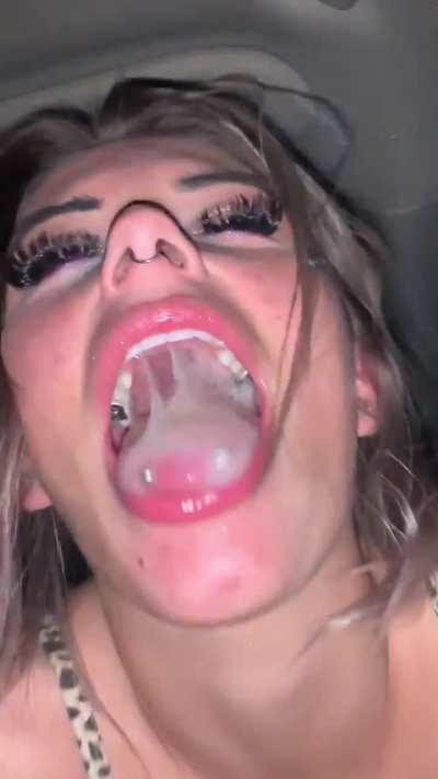 Thick load in her mouth