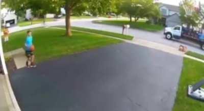 Passing school band celebrate kid making a basket