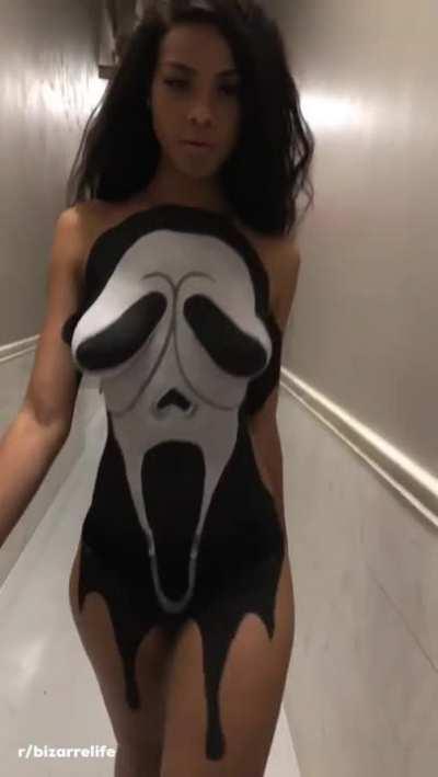 “Scream” body Art