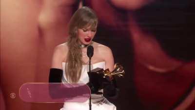 Taylor Wins The Grammy For Best Pop Vocal Album, Her Thirteenth! And Album Announcement!