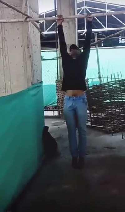 to do a muscle up