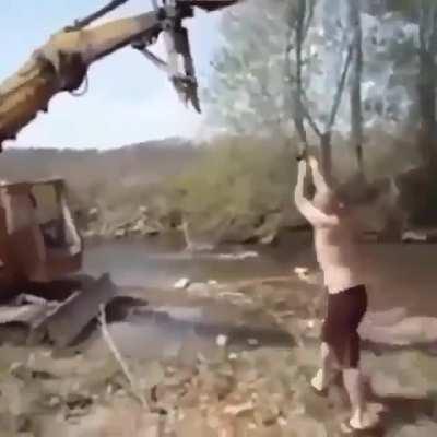 WCGW If i mess around with this excavator.