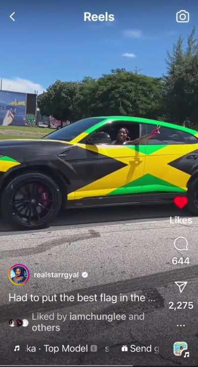 Kai see she body her Lamborghini urus &amp;amp; she wrap it with Jamaica 🇯🇲 flag. What if FANUM wrap his car with Dominican flag 🇩🇴 