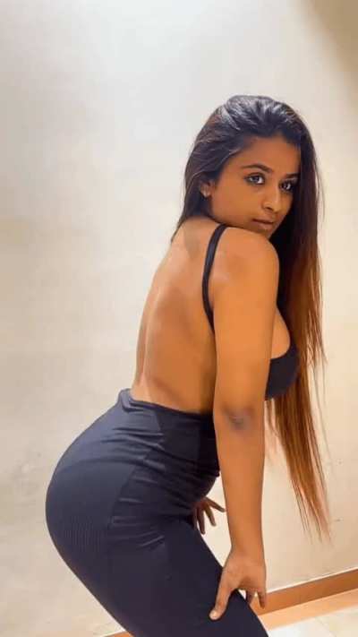 Suhana Khan bomb hottie 🤤🔥