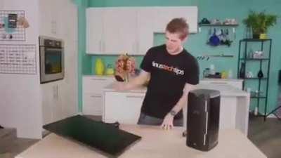 Linus back at it again