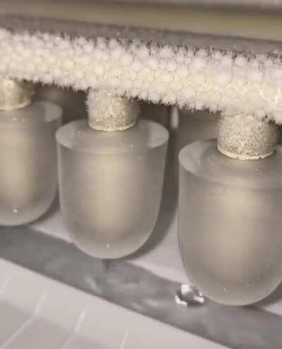 Ice making machine