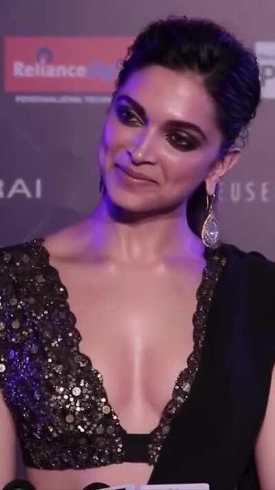 DEEPIKA PADUKONE.... GOOD 7 MINUTES TO SPEND