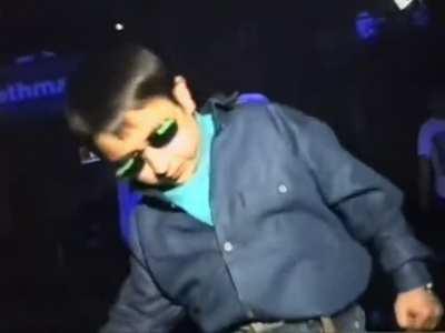 Gypsy kid dancing in club cant be bothered.