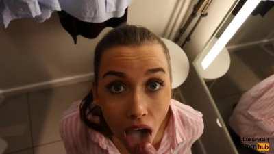 Blowjob in The Fitting Room