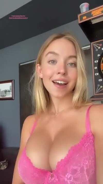 Sydney Sweeney was selling her bra and panty