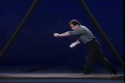 Michael Moschen and his master juggling performance 