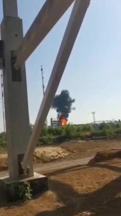 Ukrainian drone strikes Russian Gas Well