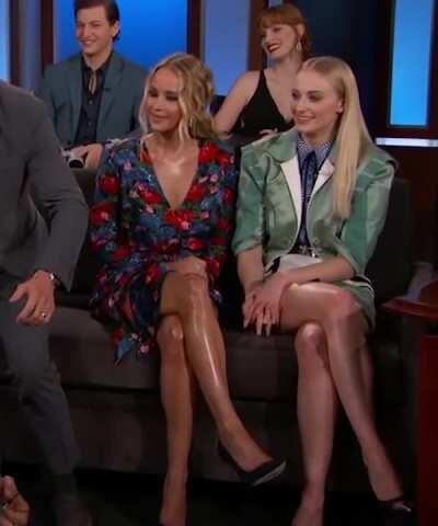 Jennifer Lawrence and Sophie Turner sexy legs