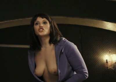 Gemma Arterton and her perfect boobs