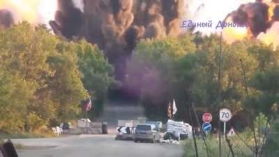 Russian military (possibly separatists) blow up a bridge in Donetsk region connecting Horlivka and Dzerzhynsk / 2014