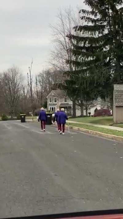 A glitch in the matrix! Deja vu! Triple grannies!!! (OC today)