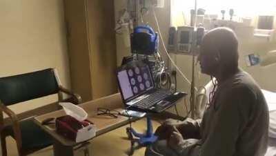 this teacher dispite being in hospital for cancer treatment he insisted on teaching his students remotely and cheering the participants. his name is mohammed alfaifi from saudia arabia(audio in arabic)