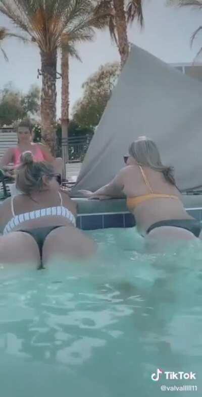 Lotta ass in that pool