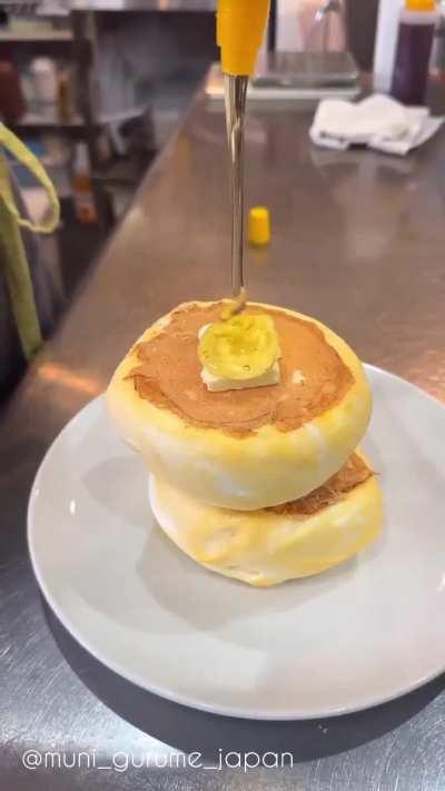Fluffy steamed Japanese pancakes
